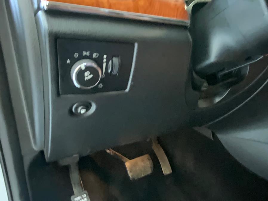 Used Jeep Grand Cherokee 4WD 4dr Overland 2013 | Franklin Motors Auto Sales LLC. Hartford, Connecticut Used Jeep Grand Cherokee 4WD 4dr Overland 2013 | Franklin Motors Auto Sales LLC. Hartford, Connecticut