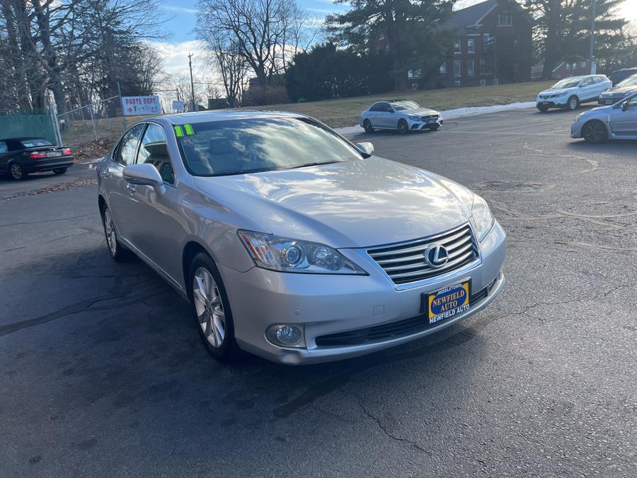 Used Lexus ES 350 4dr Sdn 2011 | Newfield Auto Sales. Middletown, Connecticut Used Lexus ES 350 4dr Sdn 2011 | Newfield Auto Sales. Middletown, Connecticut