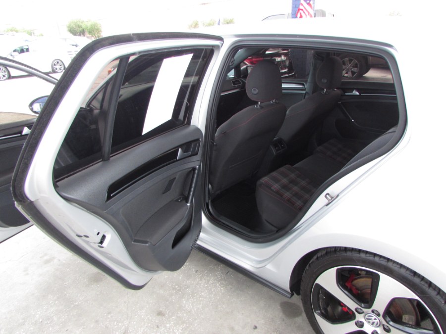 Used Volkswagen Golf GTI 4dr HB Man SE 2016 | VIP Auto Enterprise, Inc. Orlando, Florida Used Volkswagen Golf GTI 4dr HB Man SE 2016 | VIP Auto Enterprise, Inc. Orlando, Florida