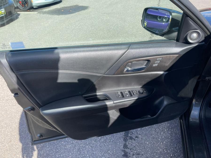 2013 Honda Accord Sdn 4dr I4 CVT EX-L, available for sale in South Windsor, Connecticut | Mike And Tony Auto Sales, Inc. South Windsor, Connecticut 2013 Honda Accord Sdn 4dr I4 CVT EX-L, available for sale in South Windsor, Connecticut | Mike And Tony Auto Sales, Inc. South Windsor, Connecticut