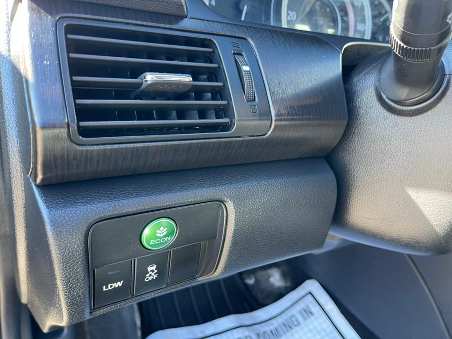 2013 Honda Accord Sdn 4dr I4 CVT EX-L, available for sale in South Windsor, Connecticut | Mike And Tony Auto Sales, Inc. South Windsor, Connecticut 2013 Honda Accord Sdn 4dr I4 CVT EX-L, available for sale in South Windsor, Connecticut | Mike And Tony Auto Sales, Inc. South Windsor, Connecticut