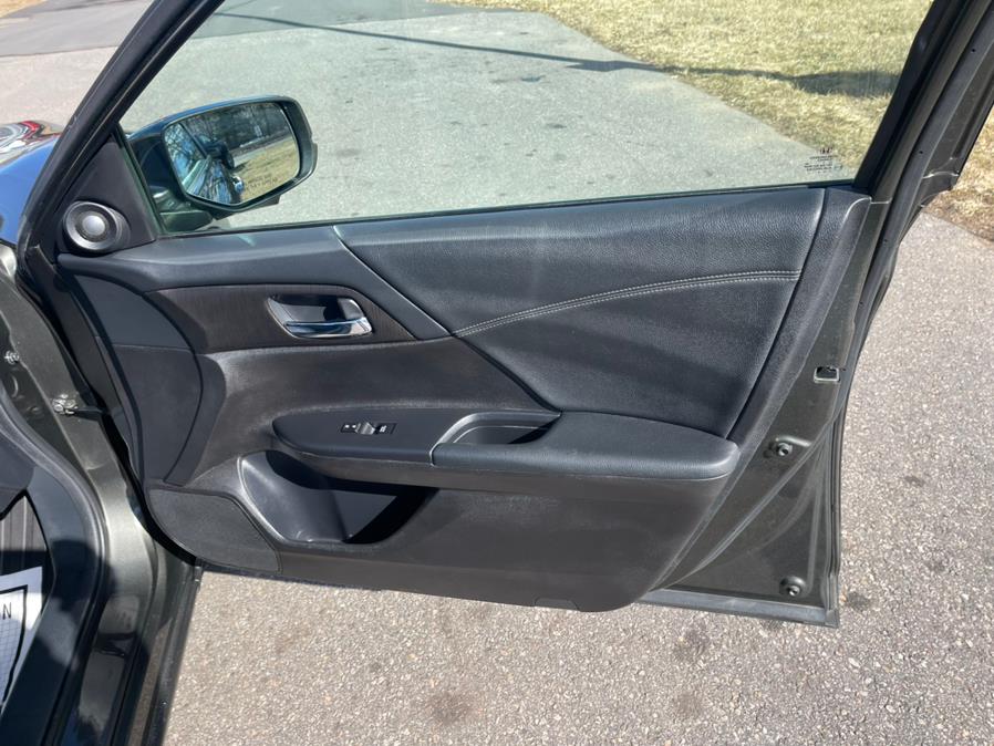 2013 Honda Accord Sdn 4dr I4 CVT EX-L, available for sale in South Windsor, Connecticut | Mike And Tony Auto Sales, Inc. South Windsor, Connecticut 2013 Honda Accord Sdn 4dr I4 CVT EX-L, available for sale in South Windsor, Connecticut | Mike And Tony Auto Sales, Inc. South Windsor, Connecticut