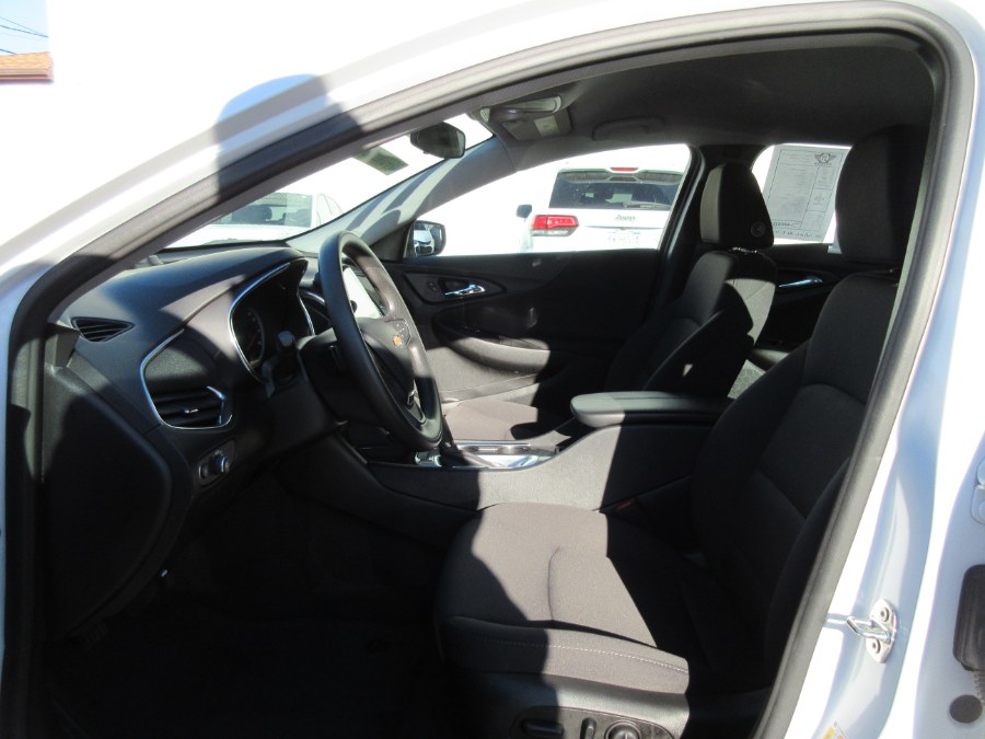 2020 Chevrolet Malibu 4dr Sdn LT, available for sale in Linden, New Jersey | Route 27 Auto Mall. Linden, New Jersey 2020 Chevrolet Malibu 4dr Sdn LT, available for sale in Linden, New Jersey | Route 27 Auto Mall. Linden, New Jersey