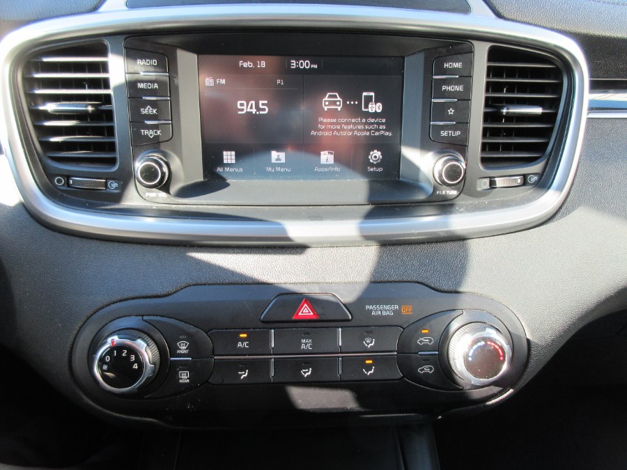 2020 Kia Sorento LX V6 AWD, available for sale in Linden, New Jersey | Route 27 Auto Mall. Linden, New Jersey 2020 Kia Sorento LX V6 AWD, available for sale in Linden, New Jersey | Route 27 Auto Mall. Linden, New Jersey
