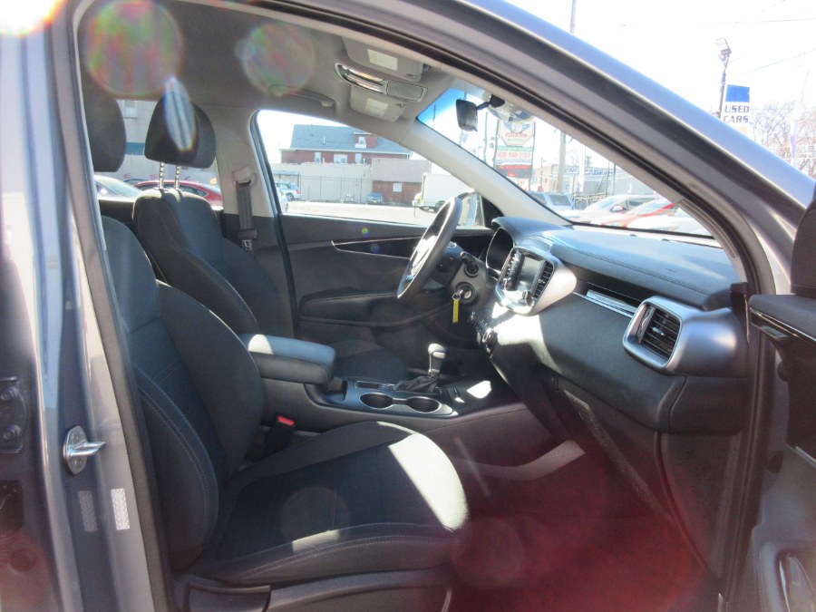 2020 Kia Sorento LX V6 AWD, available for sale in Linden, New Jersey | Route 27 Auto Mall. Linden, New Jersey 2020 Kia Sorento LX V6 AWD, available for sale in Linden, New Jersey | Route 27 Auto Mall. Linden, New Jersey