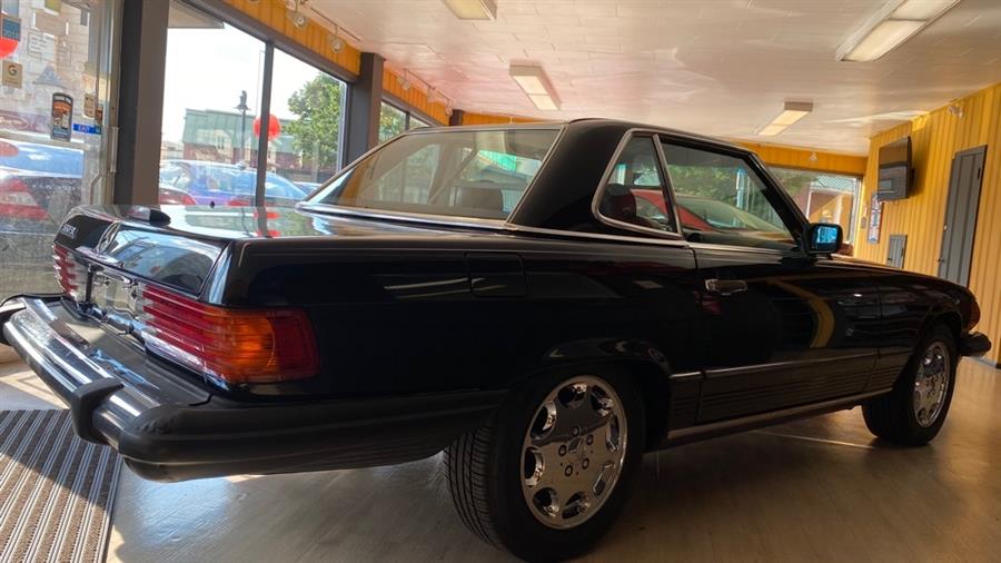 1989 Mercedes-benz 560 Series 560SL, available for sale in Garfield, New Jersey | Urban Motors Collection. Garfield, New Jersey 1989 Mercedes-benz 560 Series 560SL, available for sale in Garfield, New Jersey | Urban Motors Collection. Garfield, New Jersey