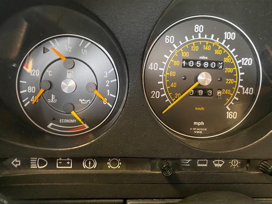 1989 Mercedes-benz 560 Series 560SL, available for sale in Garfield, New Jersey | Urban Motors Collection. Garfield, New Jersey 1989 Mercedes-benz 560 Series 560SL, available for sale in Garfield, New Jersey | Urban Motors Collection. Garfield, New Jersey