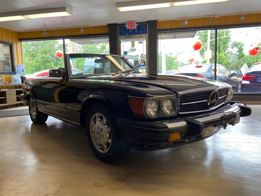 1989 Mercedes-benz 560 Series 560SL, available for sale in Garfield, New Jersey | Urban Motors Collection. Garfield, New Jersey 1989 Mercedes-benz 560 Series 560SL, available for sale in Garfield, New Jersey | Urban Motors Collection. Garfield, New Jersey