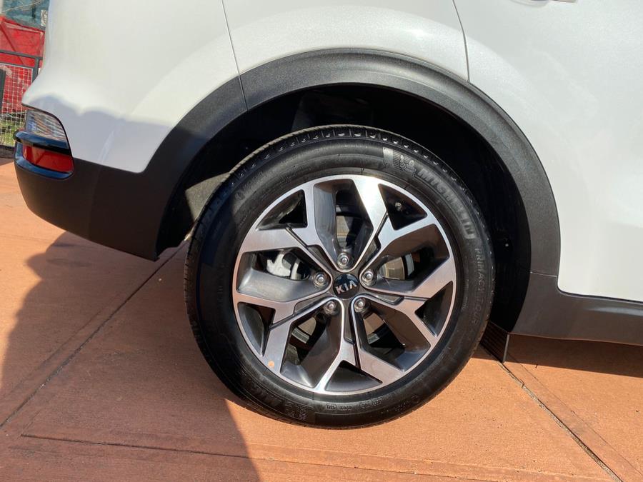 2022 Kia Sportage EX FWD, available for sale in Irvington, New Jersey | Chancellor Auto Grp Intl Co. Irvington, New Jersey 2022 Kia Sportage EX FWD, available for sale in Irvington, New Jersey | Chancellor Auto Grp Intl Co. Irvington, New Jersey