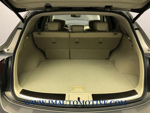 2014 Infiniti Qx70 AWD 4dr, available for sale in Naugatuck, Connecticut | J&M Automotive Sls&Svc LLC. Naugatuck, Connecticut 2014 Infiniti Qx70 AWD 4dr, available for sale in Naugatuck, Connecticut | J&M Automotive Sls&Svc LLC. Naugatuck, Connecticut