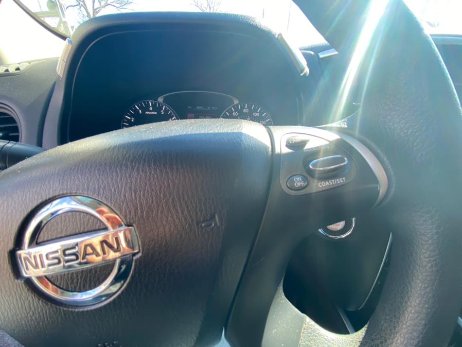 Used Nissan Pathfinder 4WD 4dr S 2015 | VEB Auto Sales. Hartford, Connecticut Used Nissan Pathfinder 4WD 4dr S 2015 | VEB Auto Sales. Hartford, Connecticut