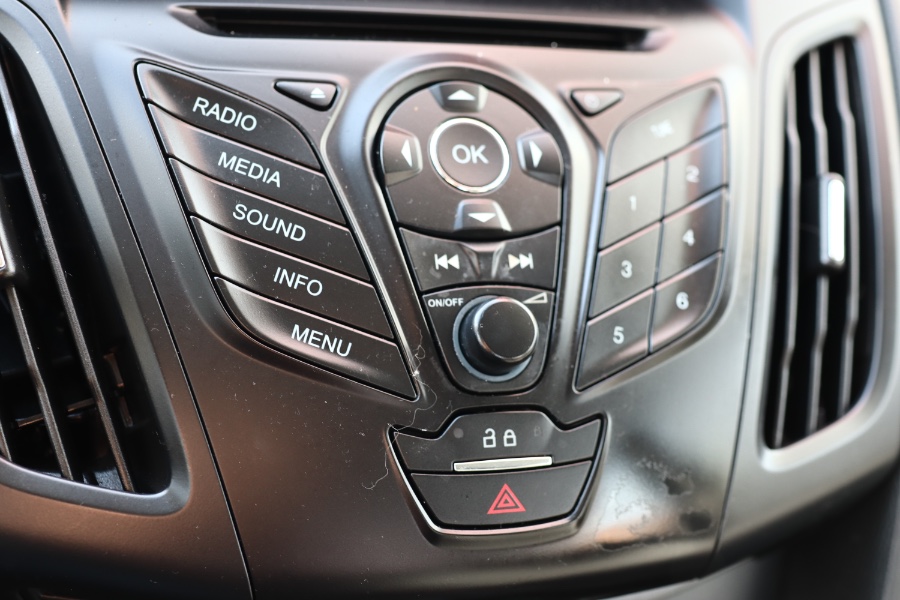 Used Ford Focus 4dr Sdn S 2014 | Hillside Auto Mall Inc.. Jamaica, New York Used Ford Focus 4dr Sdn S 2014 | Hillside Auto Mall Inc.. Jamaica, New York