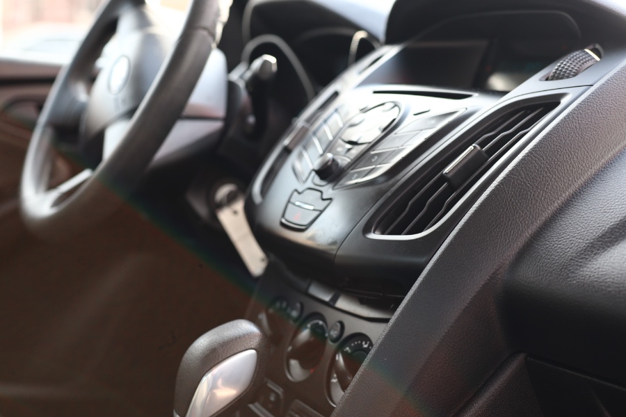 Used Ford Focus 4dr Sdn S 2014 | Hillside Auto Mall Inc.. Jamaica, New York Used Ford Focus 4dr Sdn S 2014 | Hillside Auto Mall Inc.. Jamaica, New York