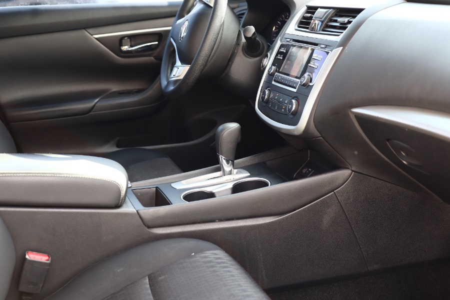 2016 Nissan Altima 4dr Sdn I4 2.5, available for sale in Jamaica, New York | Hillside Auto Mall Inc.. Jamaica, New York 2016 Nissan Altima 4dr Sdn I4 2.5, available for sale in Jamaica, New York | Hillside Auto Mall Inc.. Jamaica, New York