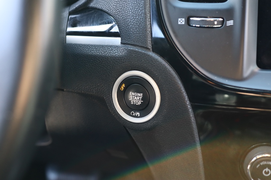 Used Chrysler 300 300S AWD 2019 | Hillside Auto Mall Inc.. Jamaica, New York Used Chrysler 300 300S AWD 2019 | Hillside Auto Mall Inc.. Jamaica, New York