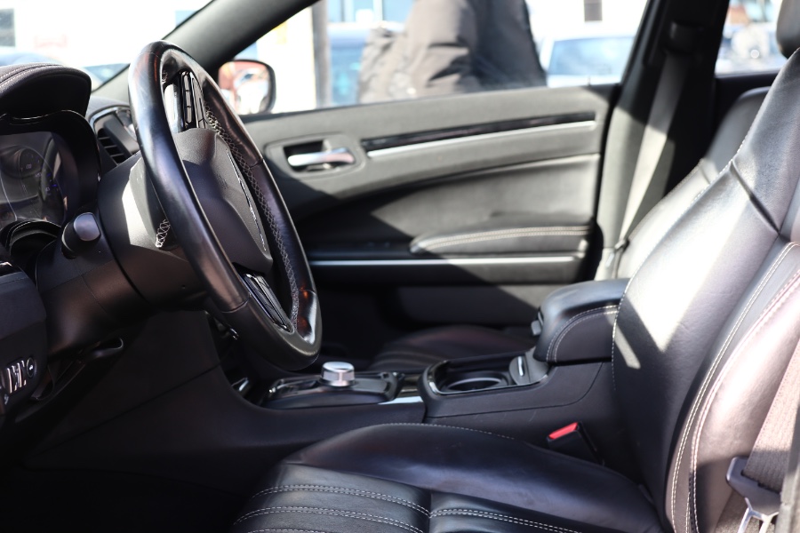 Used Chrysler 300 300S AWD 2019 | Hillside Auto Mall Inc.. Jamaica, New York Used Chrysler 300 300S AWD 2019 | Hillside Auto Mall Inc.. Jamaica, New York