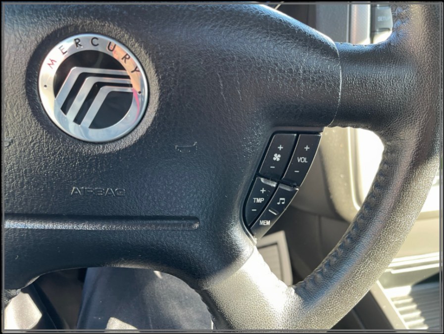 Used Mercury Mountaineer 4dr 114" WB Luxury w/4.6L AWD 2005 | My Auto Inc.. Huntington Station, New York Used Mercury Mountaineer 4dr 114" WB Luxury w/4.6L AWD 2005 | My Auto Inc.. Huntington Station, New York