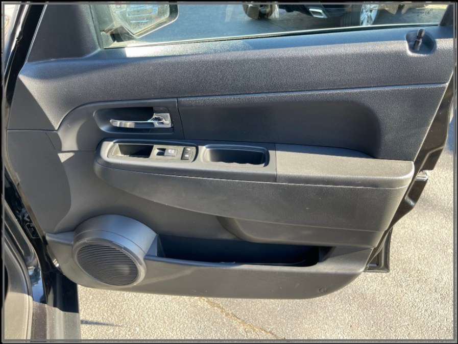 2012 Jeep Liberty 4WD 4dr lattitude, available for sale in Huntington Station, New York | My Auto Inc.. Huntington Station, New York 2012 Jeep Liberty 4WD 4dr lattitude, available for sale in Huntington Station, New York | My Auto Inc.. Huntington Station, New York