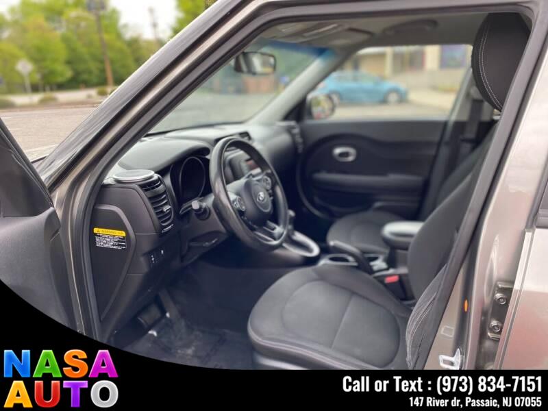 2015 Kia Soul 5dr Wgn Auto Base, available for sale in Passaic, New Jersey | Nasa Auto. Passaic, New Jersey 2015 Kia Soul 5dr Wgn Auto Base, available for sale in Passaic, New Jersey | Nasa Auto. Passaic, New Jersey