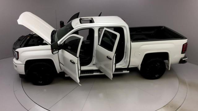 2018 GMC Sierra 1500 4WD Crew Cab 143.5 Denali, available for sale in Naugatuck, Connecticut | J&M Automotive Sls&Svc LLC. Naugatuck, Connecticut 2018 GMC Sierra 1500 4WD Crew Cab 143.5 Denali, available for sale in Naugatuck, Connecticut | J&M Automotive Sls&Svc LLC. Naugatuck, Connecticut