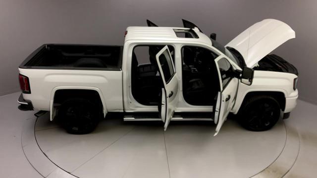2018 GMC Sierra 1500 4WD Crew Cab 143.5 Denali, available for sale in Naugatuck, Connecticut | J&M Automotive Sls&Svc LLC. Naugatuck, Connecticut 2018 GMC Sierra 1500 4WD Crew Cab 143.5 Denali, available for sale in Naugatuck, Connecticut | J&M Automotive Sls&Svc LLC. Naugatuck, Connecticut