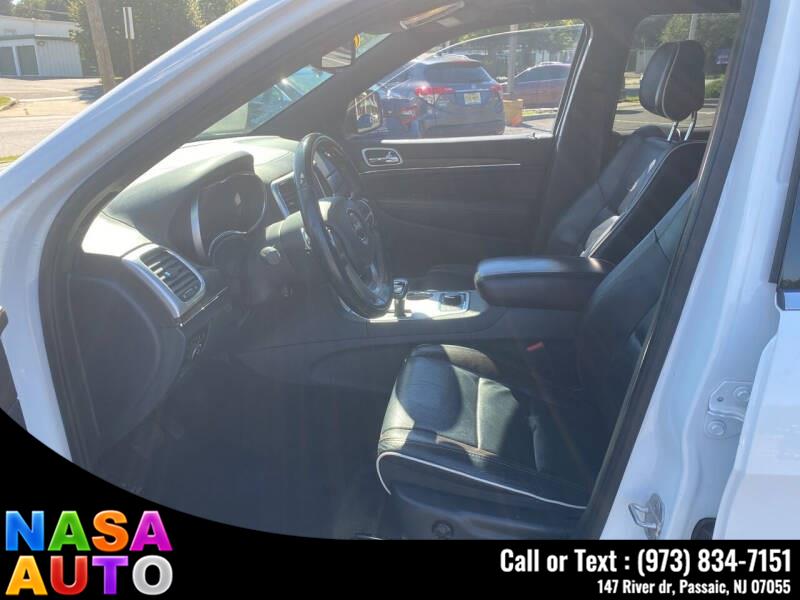 2014 Jeep Grand Cherokee 4WD 4dr Overland, available for sale in Passaic, New Jersey | Nasa Auto. Passaic, New Jersey 2014 Jeep Grand Cherokee 4WD 4dr Overland, available for sale in Passaic, New Jersey | Nasa Auto. Passaic, New Jersey