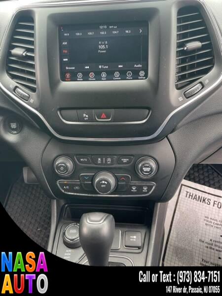 2019 Jeep Cherokee Latitude Plus 4x4, available for sale in Passaic, New Jersey | Nasa Auto. Passaic, New Jersey 2019 Jeep Cherokee Latitude Plus 4x4, available for sale in Passaic, New Jersey | Nasa Auto. Passaic, New Jersey