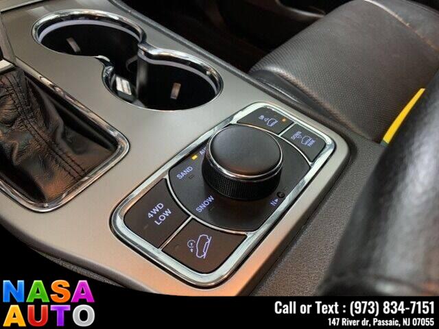 2017 Jeep Grand Cherokee Summit 4x4, available for sale in Passaic, New Jersey | Nasa Auto. Passaic, New Jersey 2017 Jeep Grand Cherokee Summit 4x4, available for sale in Passaic, New Jersey | Nasa Auto. Passaic, New Jersey