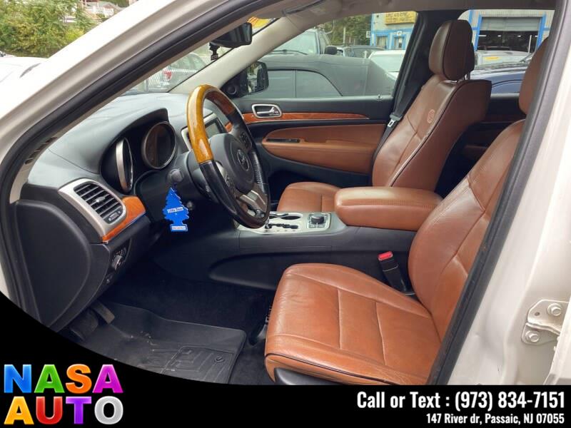 2012 Jeep Grand Cherokee 4WD 4dr Overland, available for sale in Passaic, New Jersey | Nasa Auto. Passaic, New Jersey 2012 Jeep Grand Cherokee 4WD 4dr Overland, available for sale in Passaic, New Jersey | Nasa Auto. Passaic, New Jersey