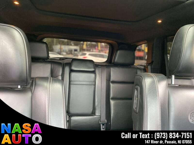 2017 Jeep Grand Cherokee Overland 4x4, available for sale in Passaic, New Jersey | Nasa Auto. Passaic, New Jersey 2017 Jeep Grand Cherokee Overland 4x4, available for sale in Passaic, New Jersey | Nasa Auto. Passaic, New Jersey