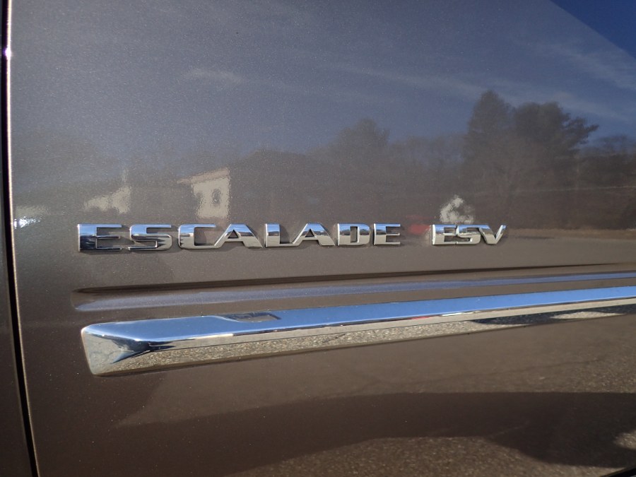 Used Cadillac Escalade ESV AWD 4dr Luxury 2013 | Eagleville Motors. Storrs, Connecticut Used Cadillac Escalade ESV AWD 4dr Luxury 2013 | Eagleville Motors. Storrs, Connecticut