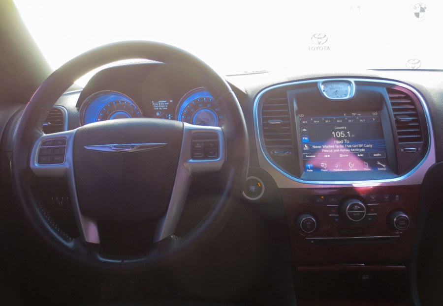 Used Chrysler 300 4dr Sdn RWD 2014 | Auto Max Of Santa Ana. Santa Ana, California