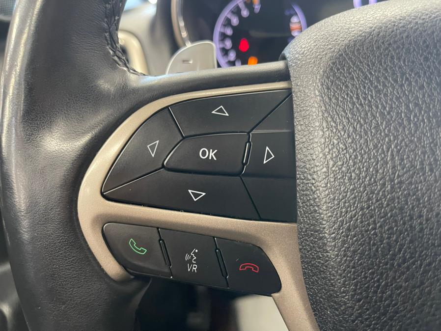 Used Jeep Grand Cherokee 4WD 4dr Limited 2014 | Power Motors East. Massapequa Park, New York Used Jeep Grand Cherokee 4WD 4dr Limited 2014 | Power Motors East. Massapequa Park, New York