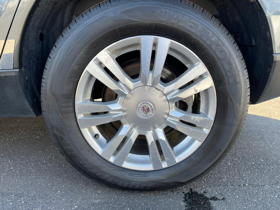 2013 Cadillac SRX FWD 4dr Luxury Collection, available for sale in Elmont, New York | Sunrise of Elmont. Elmont, New York 2013 Cadillac SRX FWD 4dr Luxury Collection, available for sale in Elmont, New York | Sunrise of Elmont. Elmont, New York