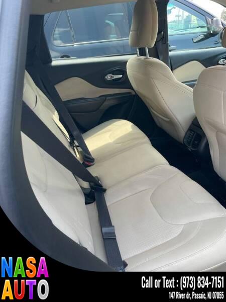 2015 Jeep Grand Cherokee 4WD 4dr Limited, available for sale in Passaic, New Jersey | Nasa Auto. Passaic, New Jersey 2015 Jeep Grand Cherokee 4WD 4dr Limited, available for sale in Passaic, New Jersey | Nasa Auto. Passaic, New Jersey