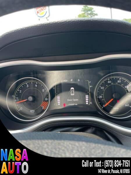2015 Jeep Grand Cherokee 4WD 4dr Limited, available for sale in Passaic, New Jersey | Nasa Auto. Passaic, New Jersey 2015 Jeep Grand Cherokee 4WD 4dr Limited, available for sale in Passaic, New Jersey | Nasa Auto. Passaic, New Jersey