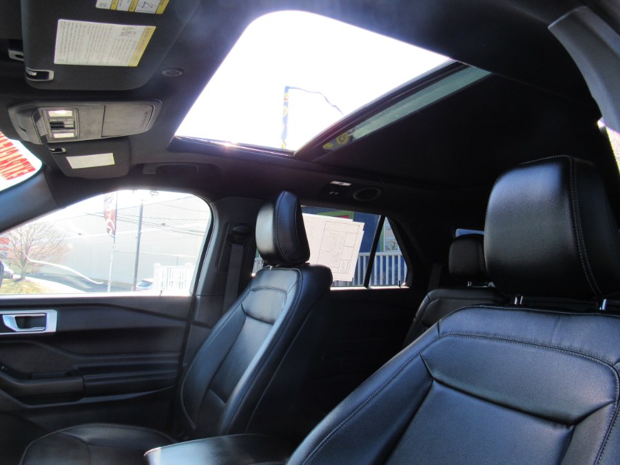 2020 Ford Explorer XLT 4WD, available for sale in Irvington, New Jersey | NJ Used Cars Center. Irvington, New Jersey 2020 Ford Explorer XLT 4WD, available for sale in Irvington, New Jersey | NJ Used Cars Center. Irvington, New Jersey