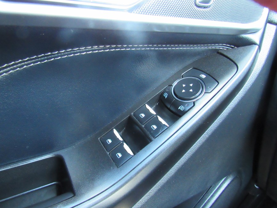 2020 Ford Explorer XLT 4WD, available for sale in Irvington, New Jersey | NJ Used Cars Center. Irvington, New Jersey 2020 Ford Explorer XLT 4WD, available for sale in Irvington, New Jersey | NJ Used Cars Center. Irvington, New Jersey