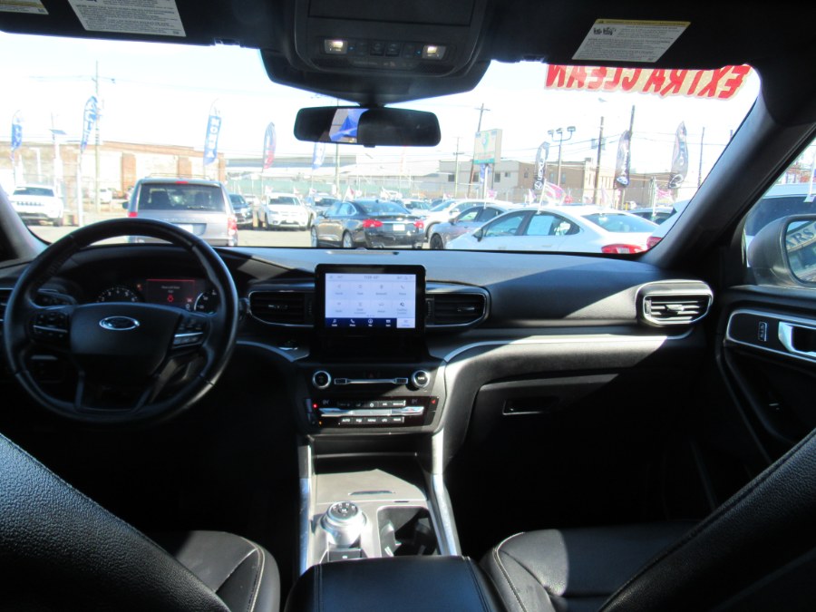 2020 Ford Explorer XLT 4WD, available for sale in Irvington, New Jersey | NJ Used Cars Center. Irvington, New Jersey 2020 Ford Explorer XLT 4WD, available for sale in Irvington, New Jersey | NJ Used Cars Center. Irvington, New Jersey