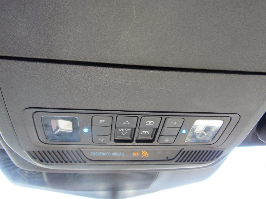 2020 Ford Explorer XLT 4WD, available for sale in Irvington, New Jersey | NJ Used Cars Center. Irvington, New Jersey 2020 Ford Explorer XLT 4WD, available for sale in Irvington, New Jersey | NJ Used Cars Center. Irvington, New Jersey