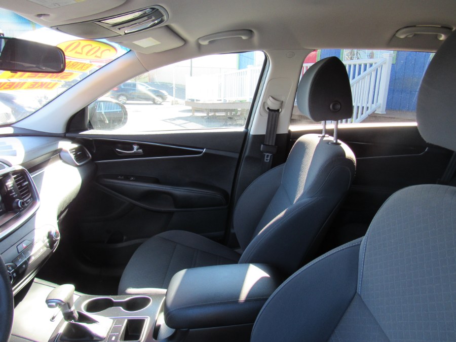 2020 Kia Sorento LX V6 FWD, available for sale in Irvington, New Jersey | NJ Used Cars Center. Irvington, New Jersey 2020 Kia Sorento LX V6 FWD, available for sale in Irvington, New Jersey | NJ Used Cars Center. Irvington, New Jersey