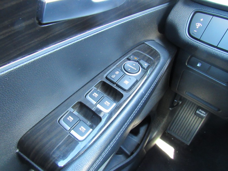 2020 Kia Sorento LX V6 FWD, available for sale in Irvington, New Jersey | NJ Used Cars Center. Irvington, New Jersey 2020 Kia Sorento LX V6 FWD, available for sale in Irvington, New Jersey | NJ Used Cars Center. Irvington, New Jersey