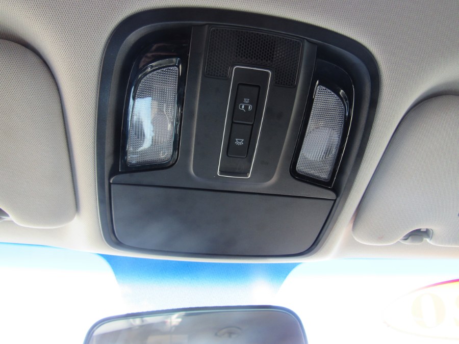 2020 Kia Sorento LX V6 FWD, available for sale in Irvington, New Jersey | NJ Used Cars Center. Irvington, New Jersey 2020 Kia Sorento LX V6 FWD, available for sale in Irvington, New Jersey | NJ Used Cars Center. Irvington, New Jersey