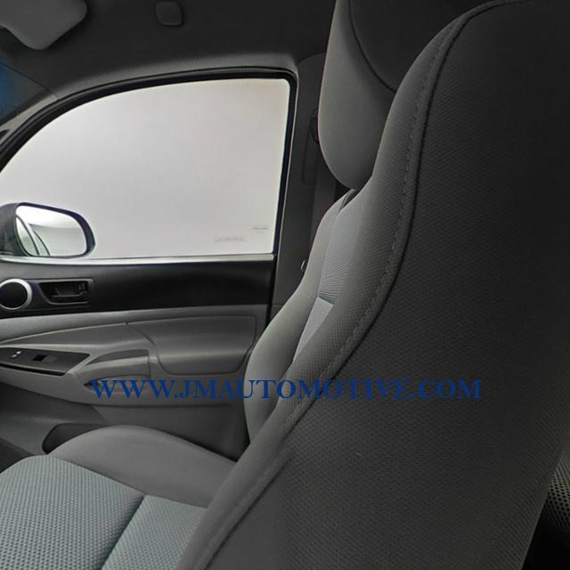 2015 Toyota Tacoma 4WD Double Cab V6 AT, available for sale in Naugatuck, Connecticut | J&M Automotive Sls&Svc LLC. Naugatuck, Connecticut 2015 Toyota Tacoma 4WD Double Cab V6 AT, available for sale in Naugatuck, Connecticut | J&M Automotive Sls&Svc LLC. Naugatuck, Connecticut