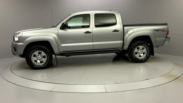 2015 Toyota Tacoma 4WD Double Cab V6 AT, available for sale in Naugatuck, Connecticut | J&M Automotive Sls&Svc LLC. Naugatuck, Connecticut 2015 Toyota Tacoma 4WD Double Cab V6 AT, available for sale in Naugatuck, Connecticut | J&M Automotive Sls&Svc LLC. Naugatuck, Connecticut