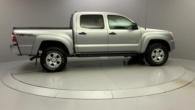 2015 Toyota Tacoma 4WD Double Cab V6 AT, available for sale in Naugatuck, Connecticut | J&M Automotive Sls&Svc LLC. Naugatuck, Connecticut 2015 Toyota Tacoma 4WD Double Cab V6 AT, available for sale in Naugatuck, Connecticut | J&M Automotive Sls&Svc LLC. Naugatuck, Connecticut