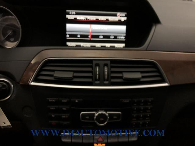 Used Mercedes-benz C-class 4dr Sdn C 300 Luxury 4MATIC 2013 | J&M Automotive Sls&Svc LLC. Naugatuck, Connecticut Used Mercedes-benz C-class 4dr Sdn C 300 Luxury 4MATIC 2013 | J&M Automotive Sls&Svc LLC. Naugatuck, Connecticut