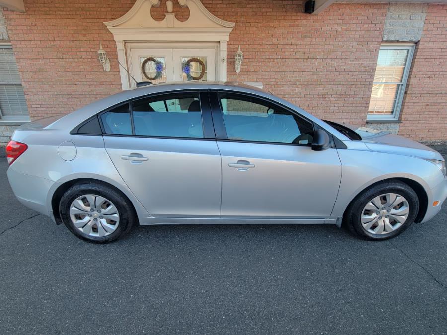 Used Chevrolet Cruze Limited 4dr Sdn Auto LS 2016 | Supreme Automotive. New Britain, Connecticut Used Chevrolet Cruze Limited 4dr Sdn Auto LS 2016 | Supreme Automotive. New Britain, Connecticut