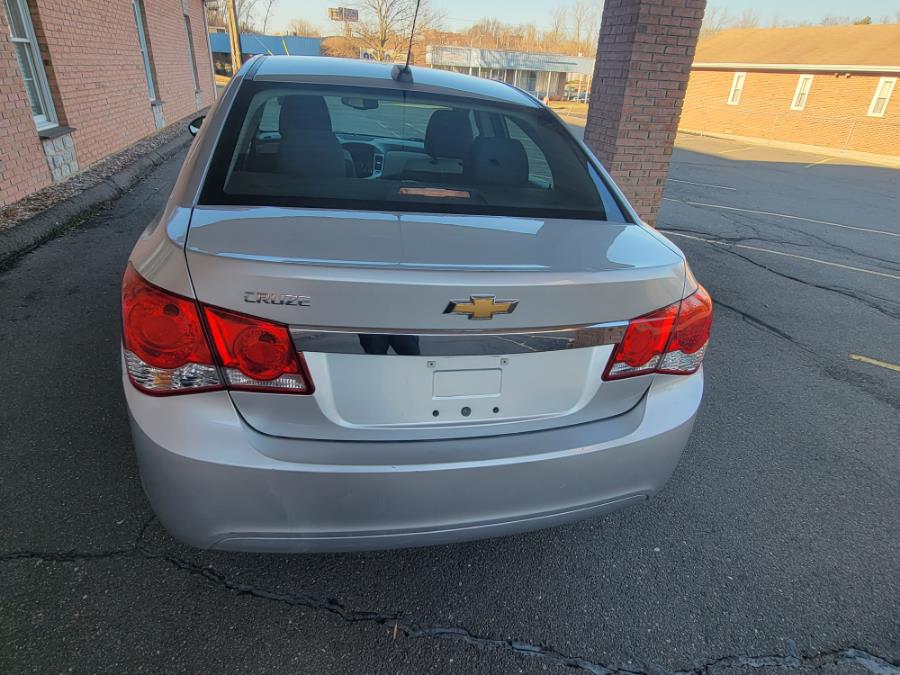 Used Chevrolet Cruze Limited 4dr Sdn Auto LS 2016 | Supreme Automotive. New Britain, Connecticut Used Chevrolet Cruze Limited 4dr Sdn Auto LS 2016 | Supreme Automotive. New Britain, Connecticut