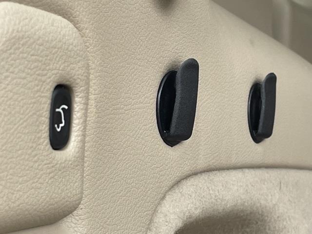 Used Jeep Grand Cherokee Overland 2018 | Blasius Federal Road. Brookfield, Connecticut Used Jeep Grand Cherokee Overland 2018 | Blasius Federal Road. Brookfield, Connecticut